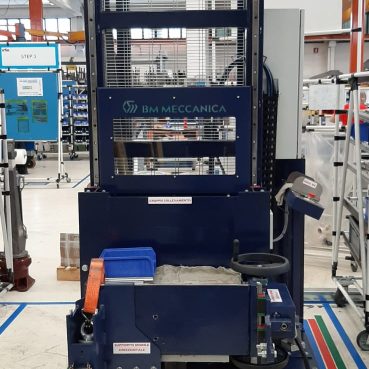 produzione pressa bandiera automatica attrezzature per linee di produzione